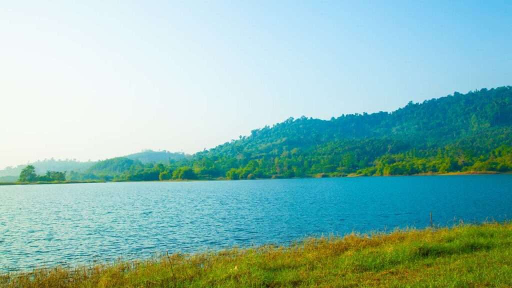 bhandardara-lakeside-camping